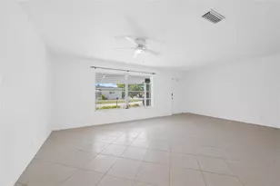 7005 NW 11th St, Margate, FL 33063 - Photo 14