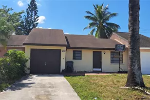 5078 Ambler Ln, Lake Worth, FL 33463 - Photo 2