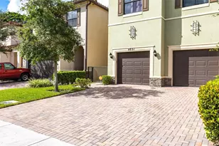 4851 NW 57th Ct, Tamarac, FL 33319 - Photo 2