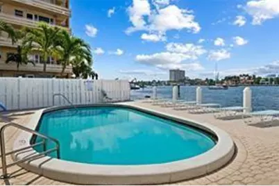 95 N Birch Road #402, Fort Lauderdale, FL 33304 - Photo 2