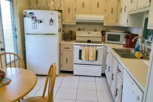 206 SE 10th St, Dania Beach, FL 33004 - Photo 6