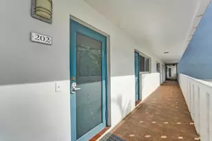 818 SE 4th St, Fort Lauderdale, FL 33301 - Photo 4