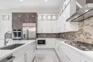 9280 Coral Isles Cir, West Palm Beach, FL 33412 - Photo 10