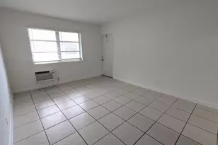 107 SW 18th Ave, Fort Lauderdale, FL 33312 - Photo 8