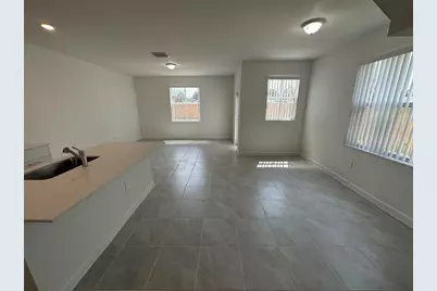 2437 NW 131st Circle, Miami, FL 33167 - Photo 4