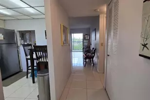 10442 Sunrise Lakes Blvd, Sunrise, FL 33322 - Photo 4