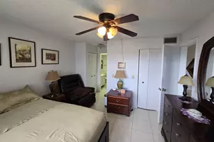 10442 Sunrise Lakes Blvd, Sunrise, FL 33322 - Photo 20