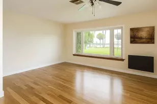 8415 NW 59th Pl, Tamarac, FL 33321 - Photo 6