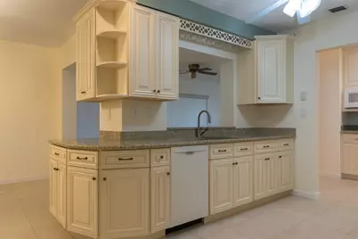 8415 NW 59th Place, Tamarac, FL 33321 - Photo 8