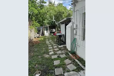 2441 NW 104th Street, Miami, FL 33147 - Photo 12