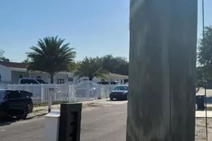 2441 NW 104th St, Miami, FL 33147 - Photo 14