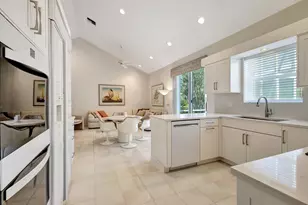 11917 Fountainside Cir, Boynton Beach, FL 33437 - Photo 24