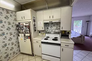 2029 Cambridge B, Deerfield Beach, FL 33442 - Photo 18