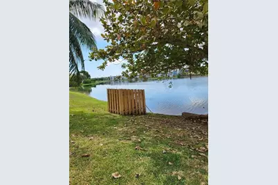 780 NE 199th Street #E 101, Miami, FL 33179 - Photo 34