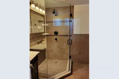 780 NE 199th Street #E 101, Miami, FL 33179 - Photo 14