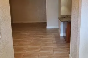 780 NE 199th St Unit #E 101, Miami, FL 33179 - Photo 10