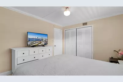 3725 NE 169th Street #207, North Miami Beach, FL 33160 - Photo 6