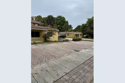 1848 SE 1st Avenue, Fort Lauderdale, FL 33316 - Photo 1