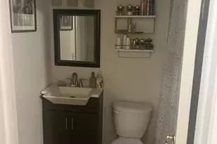 2360 Croton Ct, Pembroke Pines, FL 33026 - Photo 6