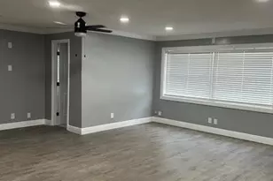 401 SW 73rd Ave, North Lauderdale, FL 33068 - Photo 10