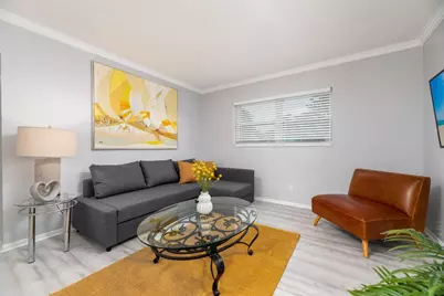 820 NE 21st Drive, Wilton Manors, FL  - Photo 40