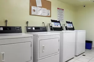 4001 Hillcrest Dr, Hollywood, FL 33021 - Photo 22