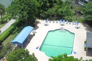 4001 Hillcrest Dr, Hollywood, FL 33021 - Photo 20