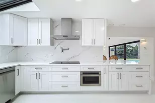 5100 Pineview Cir, Delray Beach, FL 33445 - Photo 16