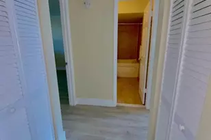 8512 Old Country Manor, Davie, FL 33328 - Photo 8