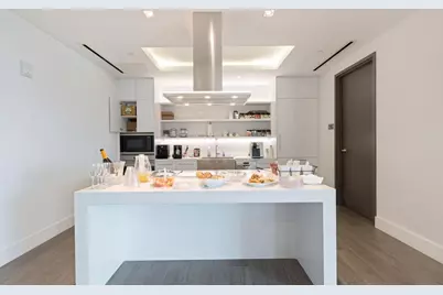 17111 Biscayne Boulevard #1702, North Miami Beach, FL 33160 - Photo 50