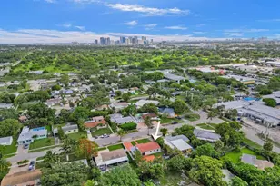 810 SW 26th Ct, Fort Lauderdale, FL 33315 - Photo 34