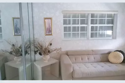 460 Paradise Isle Boulevard #301, Hallandale Beach, FL 33009 - Photo 18