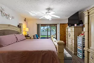 886 S E O'Donnell Ln, Port Saint Lucie, FL 34983 - Photo 24