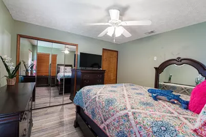 886 S E O'Donnell Lane, Port Saint Lucie, FL 34983 - Photo 28