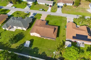 886 S E O'Donnell Ln, Port Saint Lucie, FL 34983 - Photo 44