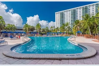 19390 Collins Avenue #212, Sunny Isles Beach, FL 33160 - Photo 14
