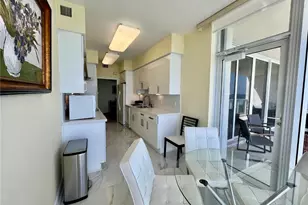 6001 N Ocean Dr, Hollywood, FL 33019 - Photo 20