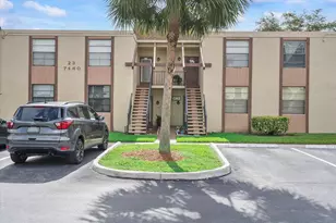 7460 NW 18th St, Margate, FL 33063 - Photo 28