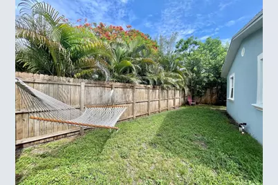 100 NE 12th Street, Fort Lauderdale, FL 33304 - Photo 20
