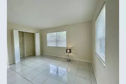 100 NE 12th Street, Fort Lauderdale, FL 33304 - Photo 12