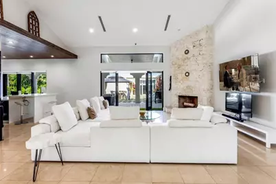 6901 Holatee Trail, Fort Lauderdale, FL 33330 - Photo 10