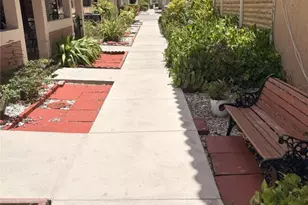 2760 W 62nd Pl, Hialeah, FL 33016 - Photo 4