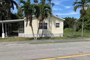 179 S Barfield Hwy, Pahokee, FL 33476 - Photo 1