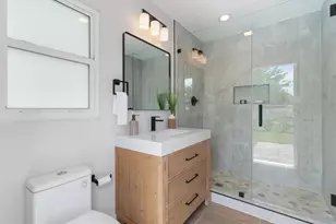 860 NE 34th St, Oakland Park, FL 33334 - Photo 16