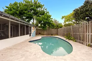 2621 NE 20th St, Pompano Beach, FL 33064 - Photo 32