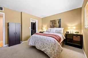 3847 S Circle Dr, Hollywood, FL 33021 - Photo 16