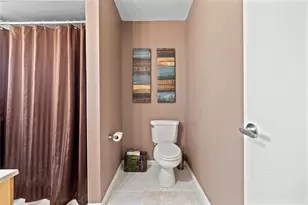 3847 S Circle Dr, Hollywood, FL 33021 - Photo 20