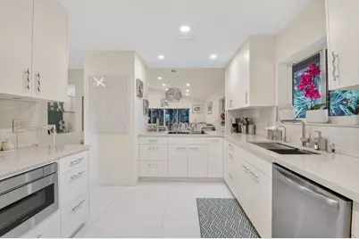 19452 Waters Reach Lane 305 Lane #305, Boca Raton, FL 33434 - Photo 8