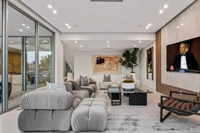 91 Fiesta Way, Fort Lauderdale, FL 33301 - Photo 12