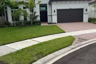 7813 Deer Lake Ct, Parkland, FL 33067 - Photo 1